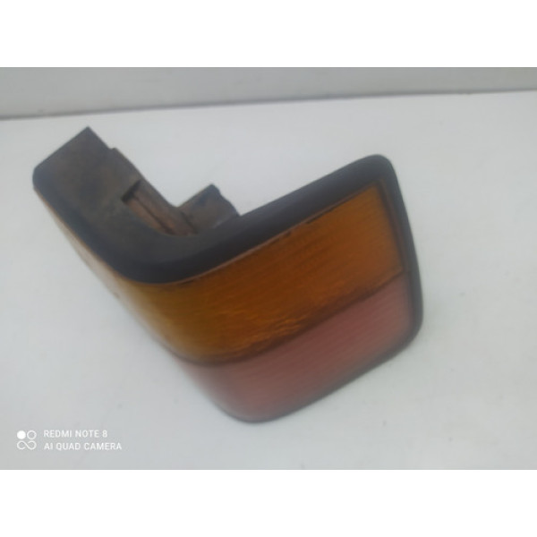 Lanterna Traseira Direita Volkswagen Santana 1991-1997 Deta