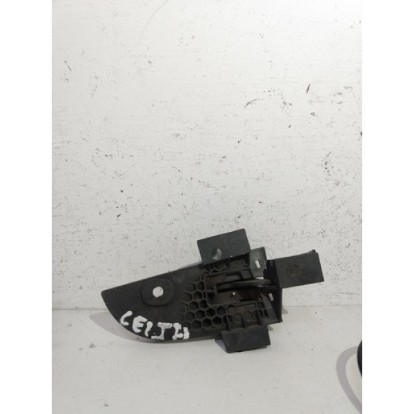 Macabeta Dianteira Interna Gm Celta 2007