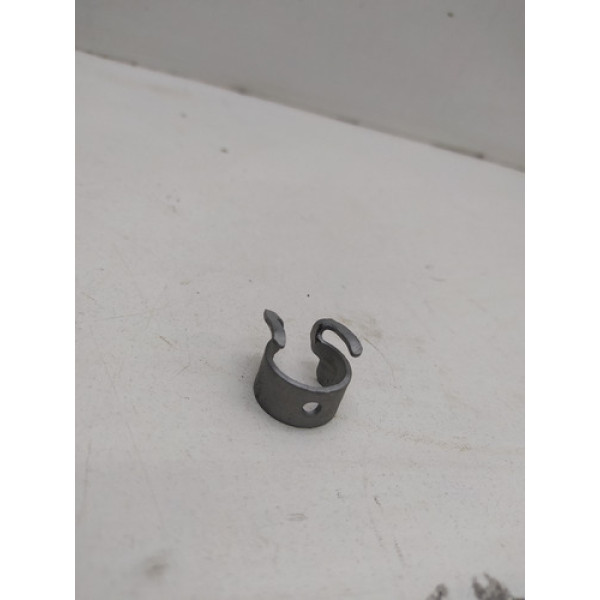 Trava Bico Injetor Volkswagen Virtus 2021 2022 04e133036