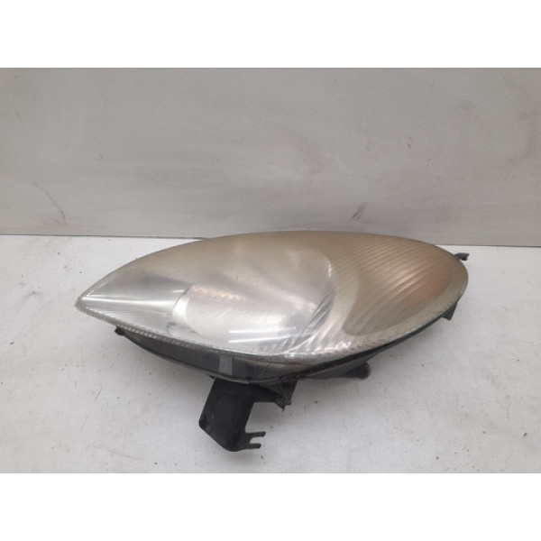 Farol Lado Direito Citroen Xsara Picasso 2002