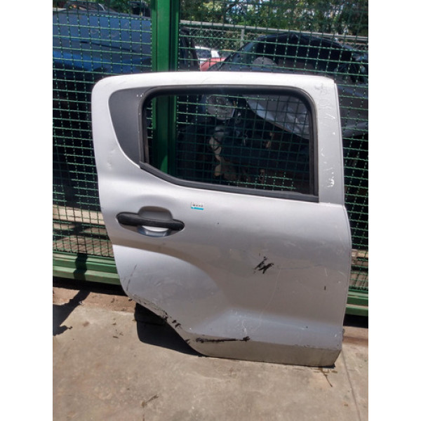 Porta Traseira Direita Fiat Mobi Com Detalhe