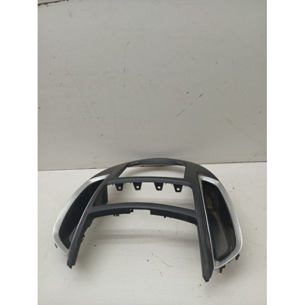 Moldura Painel Central Chevrolet Tracker 2014 Avaria