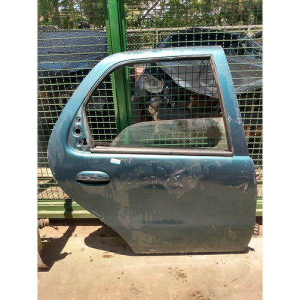 Porta Traseira Direita Fiat Palio 1999 Com Detalhe