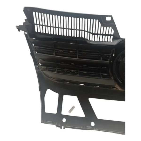 Grade Para-choque Volkswagen Jetta 2010 Com Detalhes