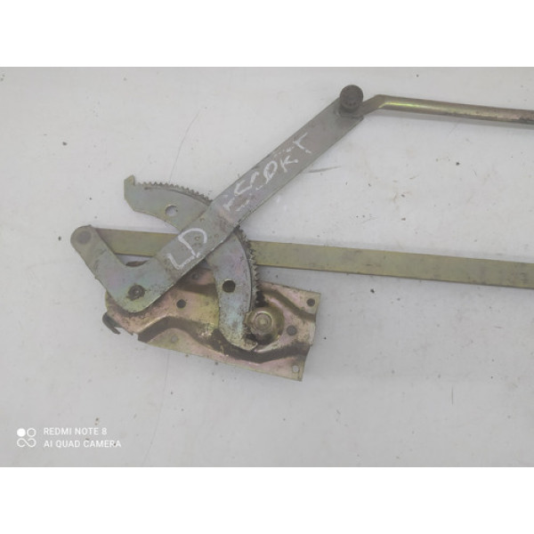 Máquina Vidro Manual Direito Ford Escort 1998 2p