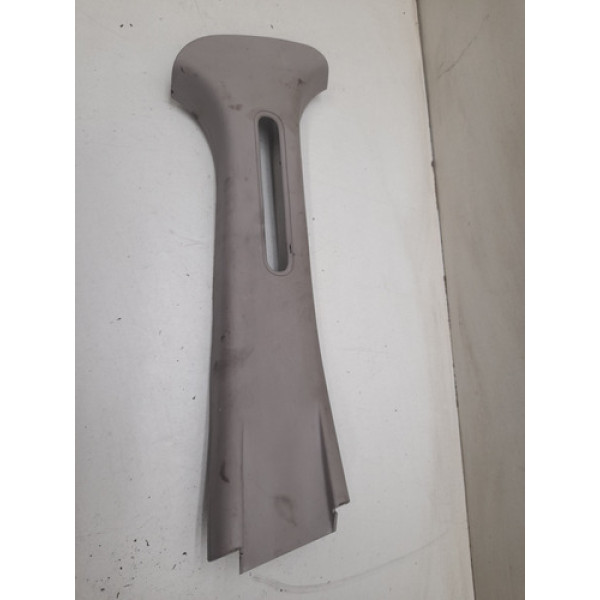 Moldura Superior Central Lado Direito Renault Sandero 2013 