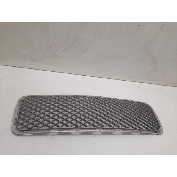 Grade Frontal Parachoque Volkswagen Gol 2003 Detalhe 