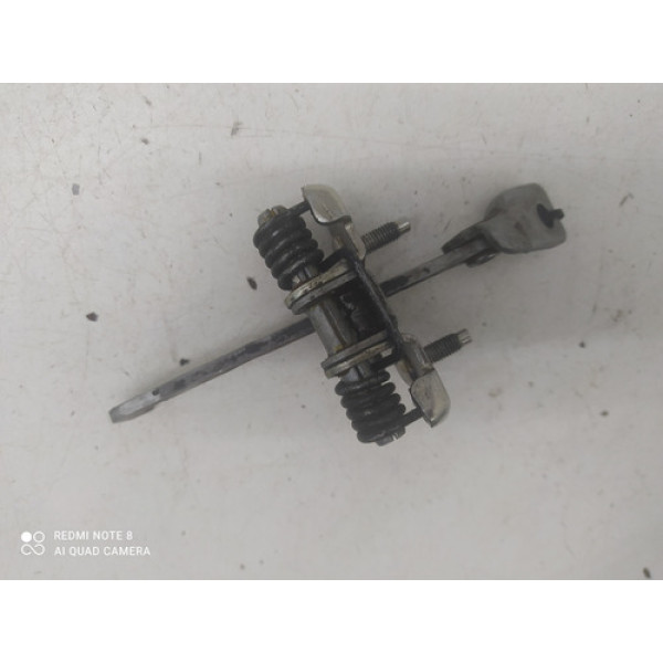 Limitador Porta Traseira Direita Renault Logan 14-15