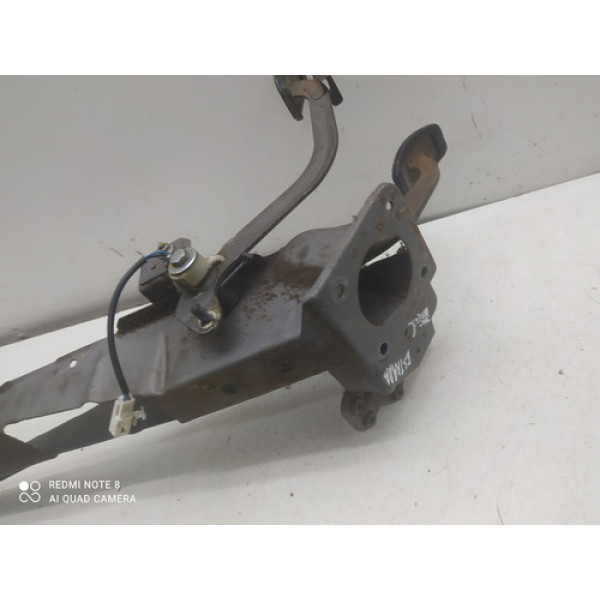 Pedaleira Embreagem Freio Fiat Strada 2019 1.4 