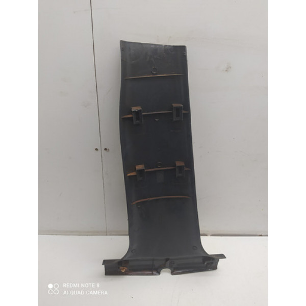 Moldura Coluna Central Inferior Gol Parati Com Detalhes 