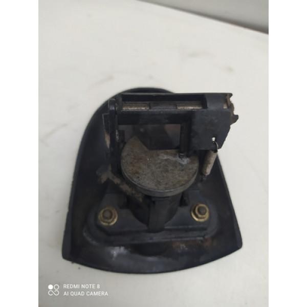 Moldura Miolo Chave Tampa Traseira Gm Corsa Picape 