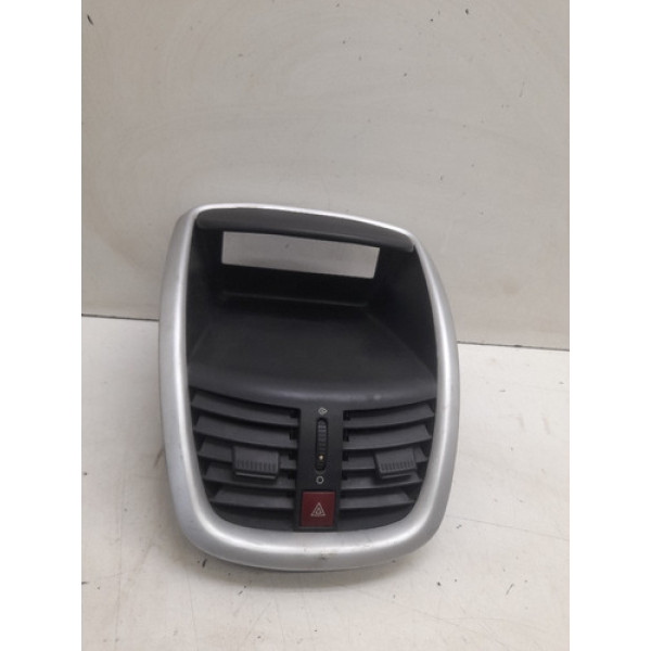 Moldura Console Central Com Difusores Peugeot 207 2011 2013