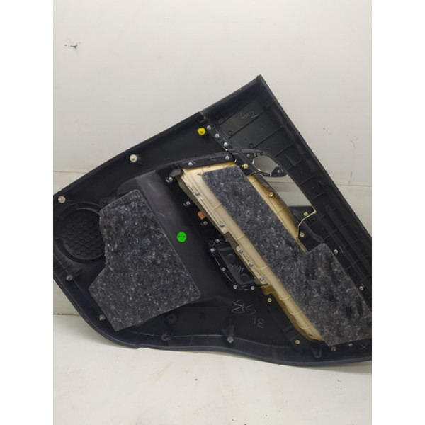 Forro Porta Traseira Esquerda Chevrolet Captiva 2011 Detalhe