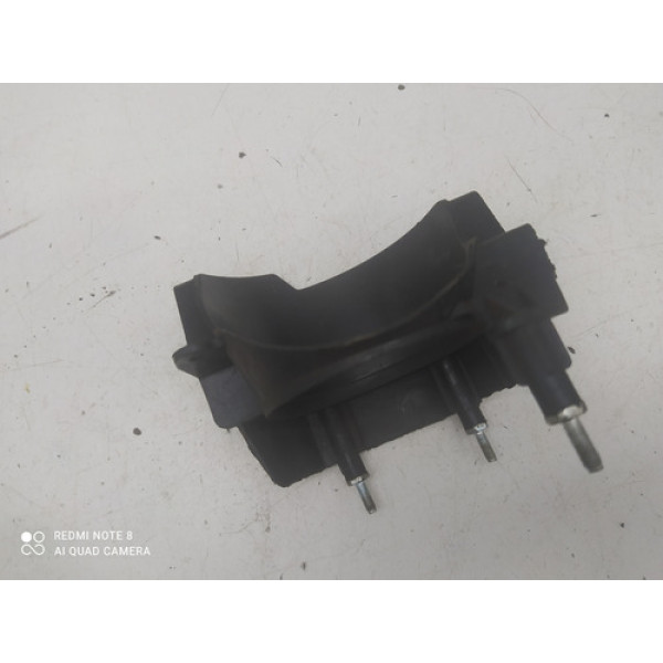 Suporte Farol Milha Direito Fiat Uno Vivace 2013