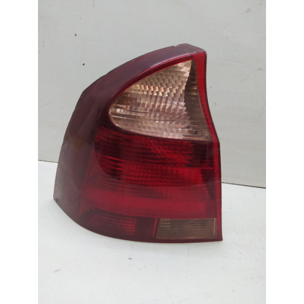 Lanterna Esquerdo Chevrolet Corsa Montana 2012 Avaria