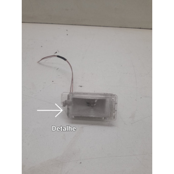 Luz Cortesia Porta Malas Renault Sandero 2015 2020 Detalhe 