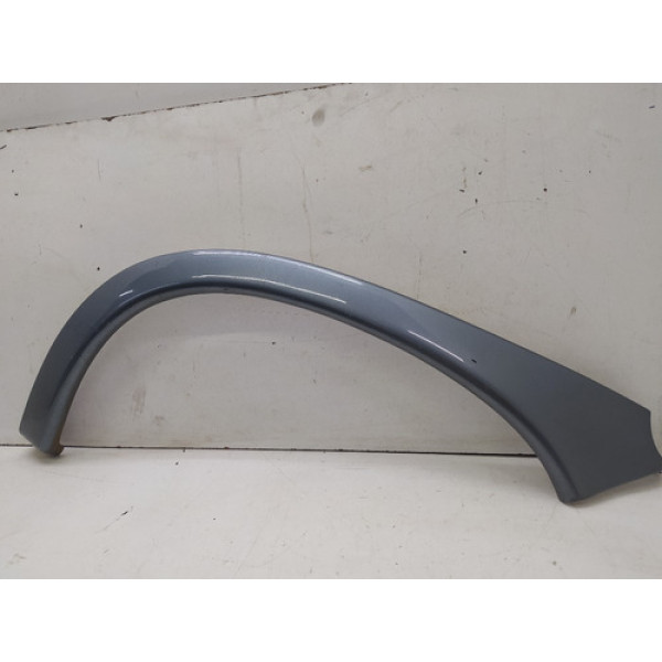 Moldura Paralama Traseiro Esquerdo Chevrolet Corsa 98 Avaria