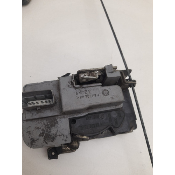 Fecho Porta Frente Direita Peugeot 206 2013