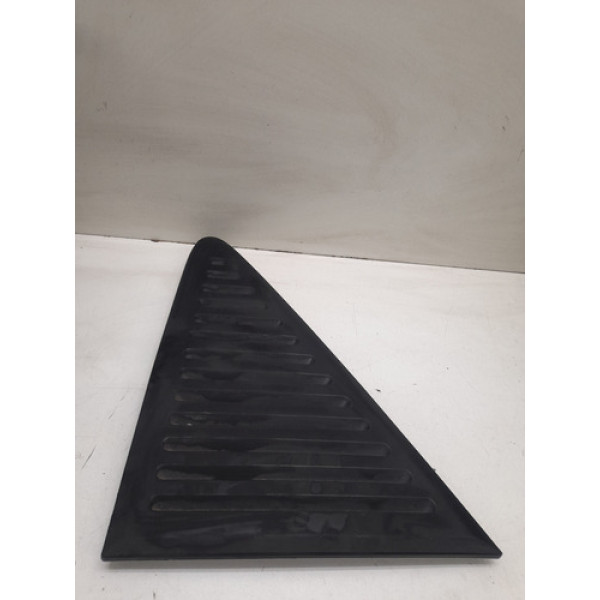 Moldura Externa Coluna Traseira Direita Chevrolet Kadett 93